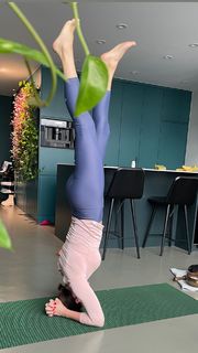 Nastasya Samburskaya feet photo thumbnail