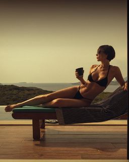 Nastasya Samburskaya feet photo thumbnail
