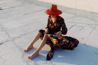 Nastasya Samburskaya feet photo thumbnail
