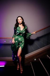 Nastasya Samburskaya feet photo thumbnail