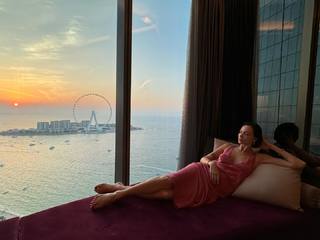 Nastasya Samburskaya feet photo thumbnail