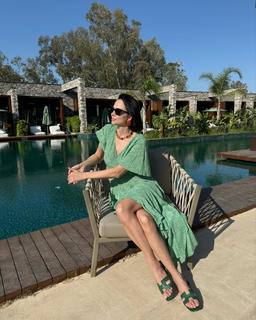 Nastasya Samburskaya feet photo thumbnail