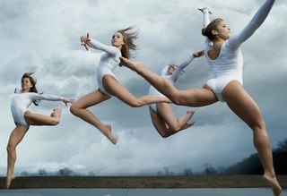 Nastia Liukin feet photo thumbnail