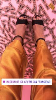 Nastia Liukin feet photo thumbnail