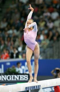 Nastia Liukin feet photo thumbnail