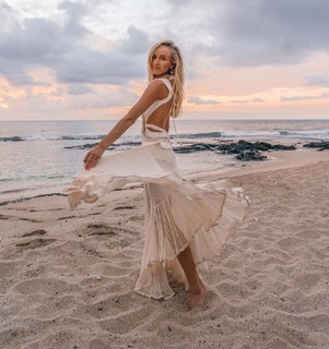 Nastia Liukin feet photo thumbnail