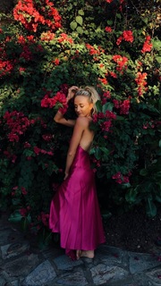 Nastia Liukin feet photo thumbnail