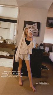 Nastia Liukin feet photo thumbnail