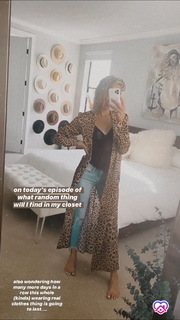 Nastia Liukin feet photo thumbnail