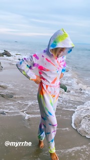 Nastia Liukin feet photo thumbnail