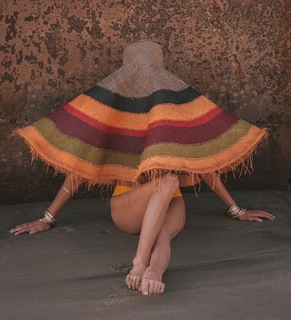 Nastia Liukin feet photo thumbnail