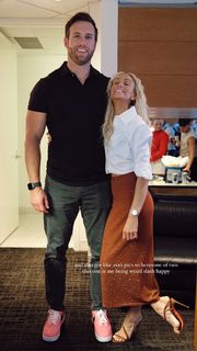Nastia Liukin feet photo thumbnail
