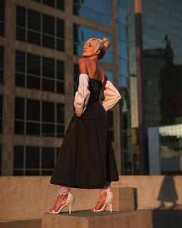 Nastia Liukin feet photo thumbnail
