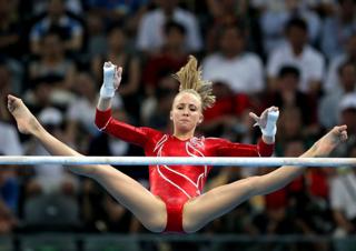 Nastia Liukin feet photo thumbnail
