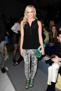 Nastia Liukin feet photo thumbnail