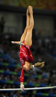 Nastia Liukin feet photo thumbnail