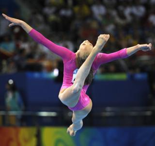 Nastia Liukin feet photo thumbnail