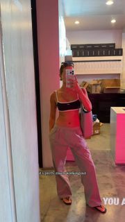 Natalee Linez feet photo 9