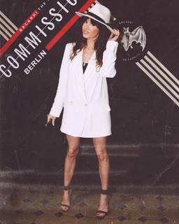 Natalia Avelon feet photo 15