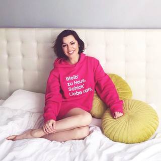 Natalia Avelon feet photo 8