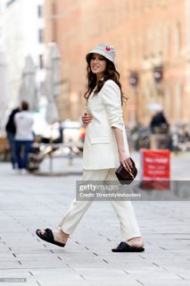 Natalia Avelon feet photo 3