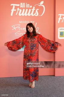 Natalia Avelon feet photo 18