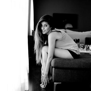 Natalia Cardoso feet photo 1