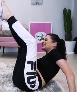 Natalia Cardoso feet photo 3