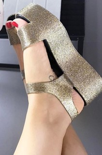Natalia Cardoso feet photo 2
