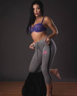 Natalia Class feet photo 5