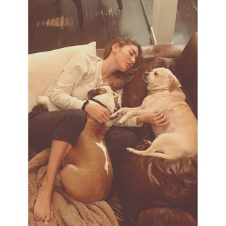 Natalia Cordova-Buckley feet photo 11