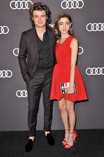 Natalia Dyer feet photo thumbnail