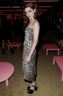 Natalia Dyer feet photo thumbnail