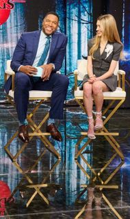 Natalia Dyer feet photo 3