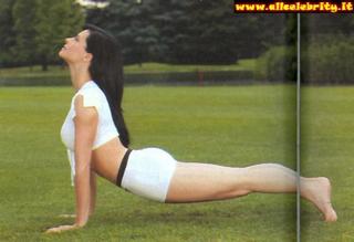 Natalia Estrada feet photo 15