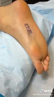 Natalia Karczmarczyk feet photo thumbnail