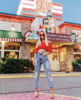 Natalia Karczmarczyk feet photo thumbnail