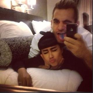 Natalia Kills feet photo 15