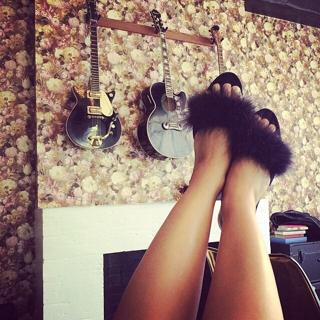 Natalia Kills feet photo 8