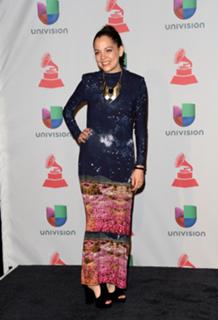 Natalia Lafourcade feet photo 1