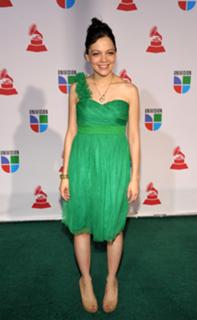 Natalia Lafourcade feet photo 10