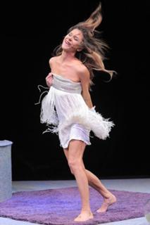 Natalia Lesz feet photo 1