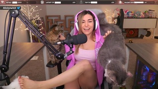 Natalia Mogollon feet photo thumbnail