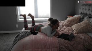 Natalia Mogollon feet photo thumbnail