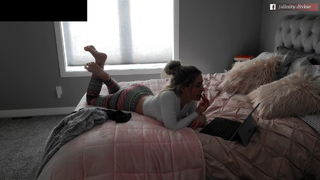 Natalia Mogollon feet photo thumbnail