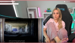 Natalia Mogollon feet photo thumbnail
