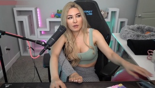 Natalia Mogollon feet photo thumbnail