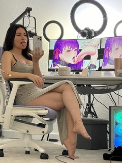 Natalia Mogollon feet photo thumbnail