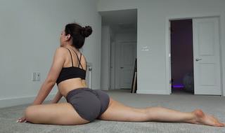 Natalia Mogollon feet photo thumbnail