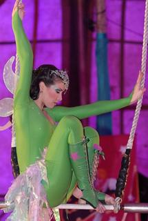 Natalia Oreiro feet photo thumbnail